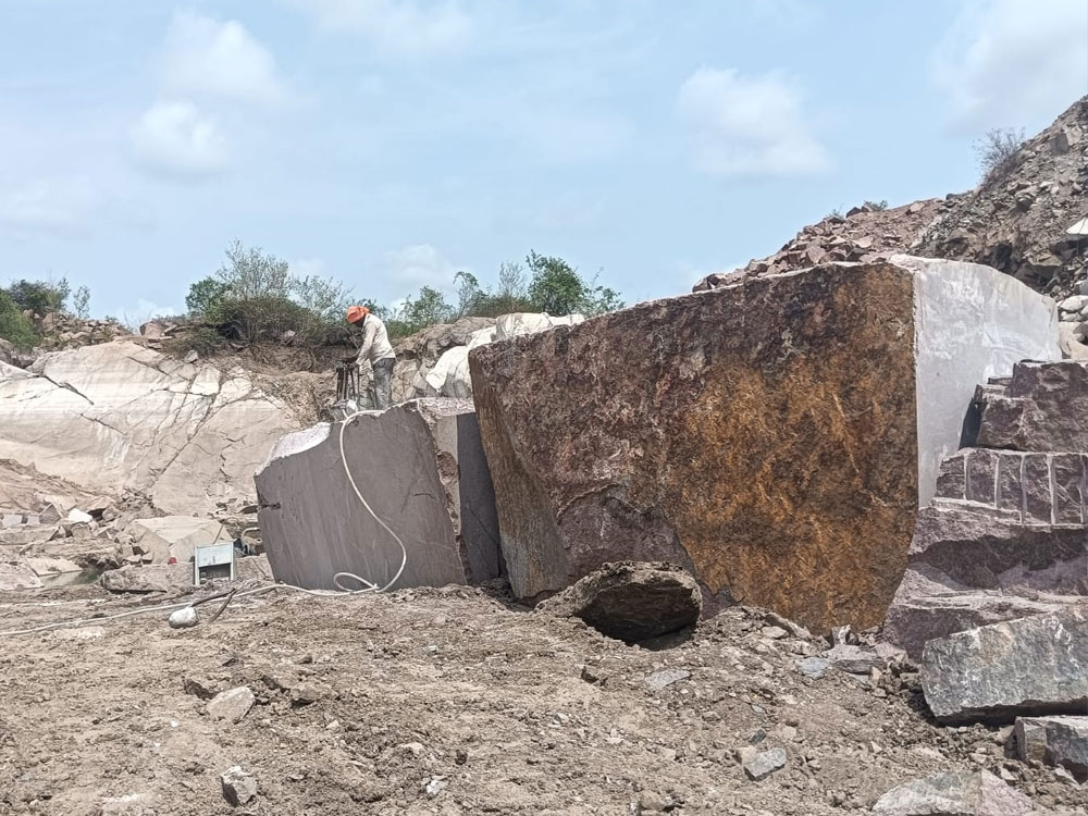 Ilkal Red Granite Quarry